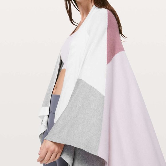 NWOT Lululemon Hatha Wrap/Poncho/Scarf - Picture 2 of 4